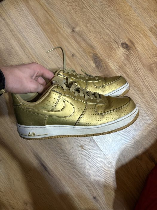 Nike air force gold 43