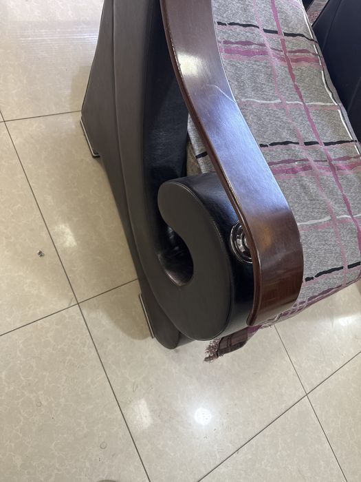 Кресло сотилади 2 дона бор холати яхши