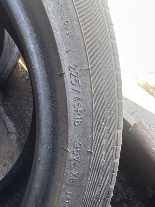 Продам шины размер 18