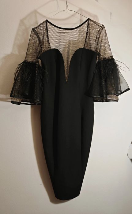 Rochie eleganta cu maneci bufante