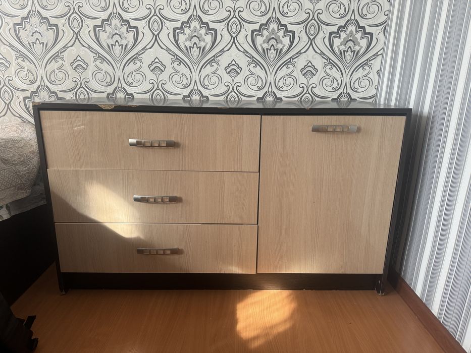 Спальний гарнитур