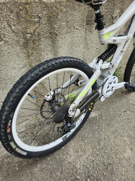 Като нов Scott Gambler DH 26цола, Fox 40 Двукоронна с Документи