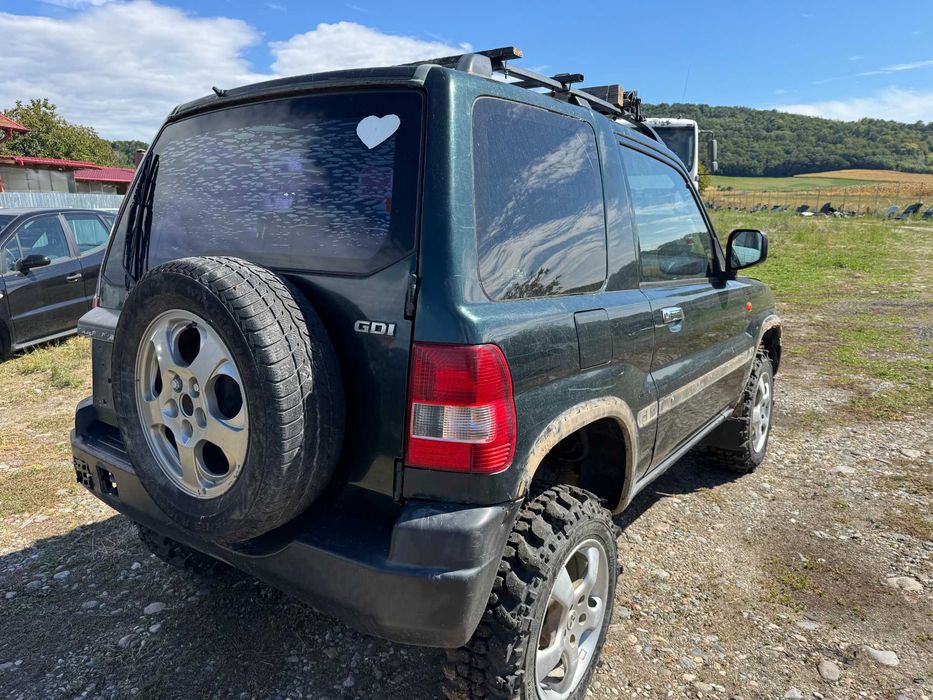 Dezmembrari Dezmembrez Piese piesa Dez auto Mitsubishi Pajero Pinin 1,8 GDI an 2000