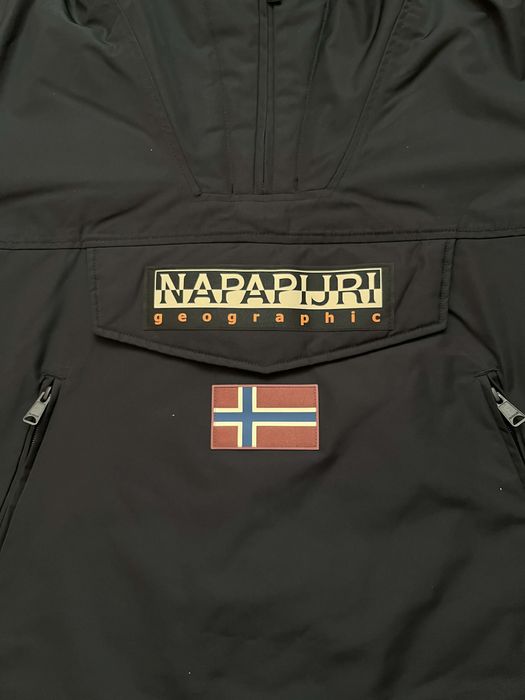 NAPAPIJRI Rainforest