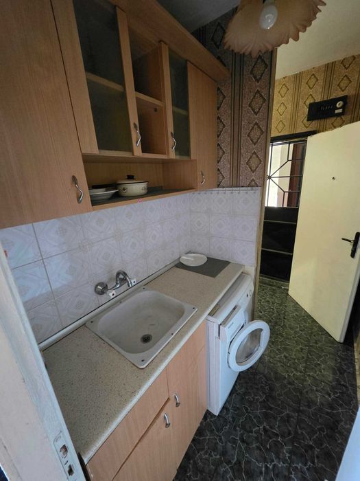 Продава се Двустаен апартамент в Търговище, Запад 3 - 44 кв.м за 1250 €/кв.м - Снимка #4