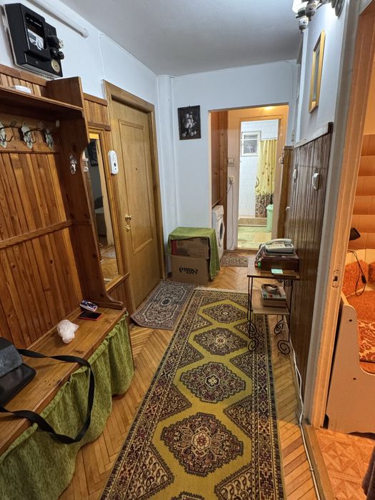 Persoana fizica dau in chirie ap 2 camere Zorilor