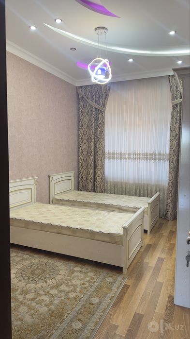 Чилонзор Ц квартал 40/21 хонадон оилага ижарага берилади.