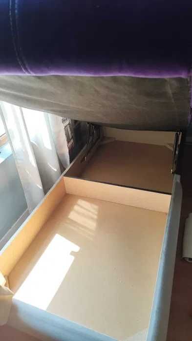 ПОДАРЕН Е ВЕЧЕ! Моля, не звънете! разтегателен диван,