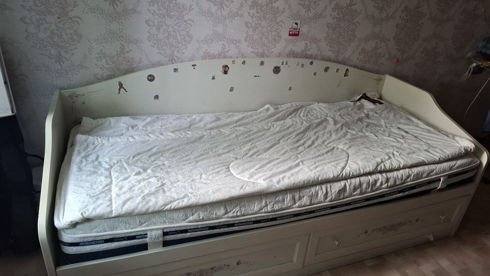 Кровать 90*200см