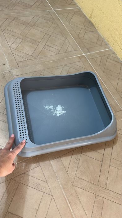 Продаю лотки для животных