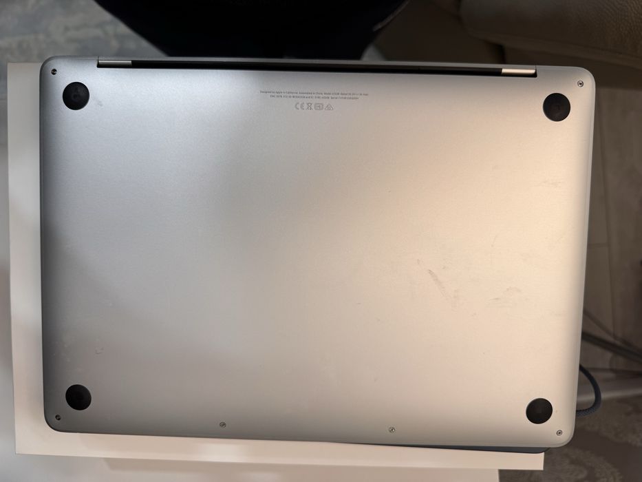 Macbook Pro, 13, M1, 8 RAM, 516GB