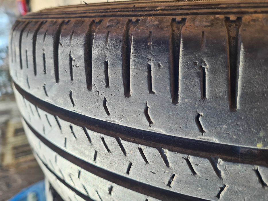 2 бр. гуми за бус 195/60/16C Nexen 6 mm DOT 4617/5216