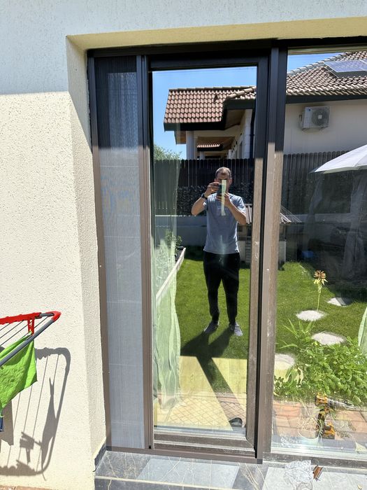 Rulouri exterioare din aluminiu, plase de insecte plise, glaf geam