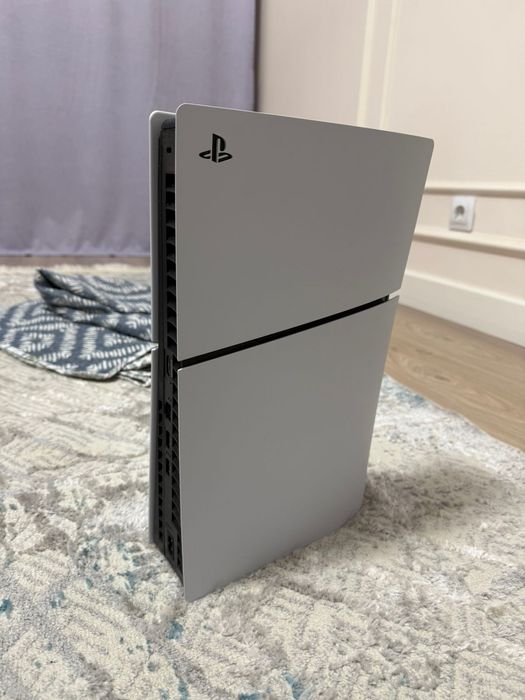 Продам Sony Playstation 5