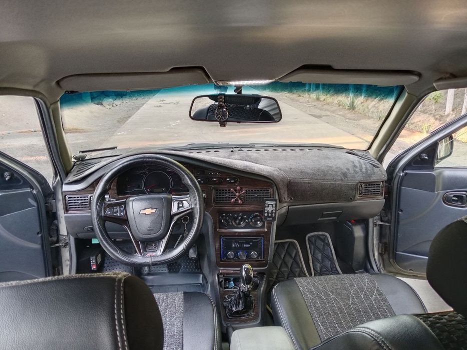 Nexia 2 2015 soatiladi alo xolatda!