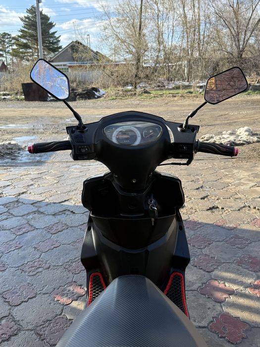 Скутер м8 125 кубов