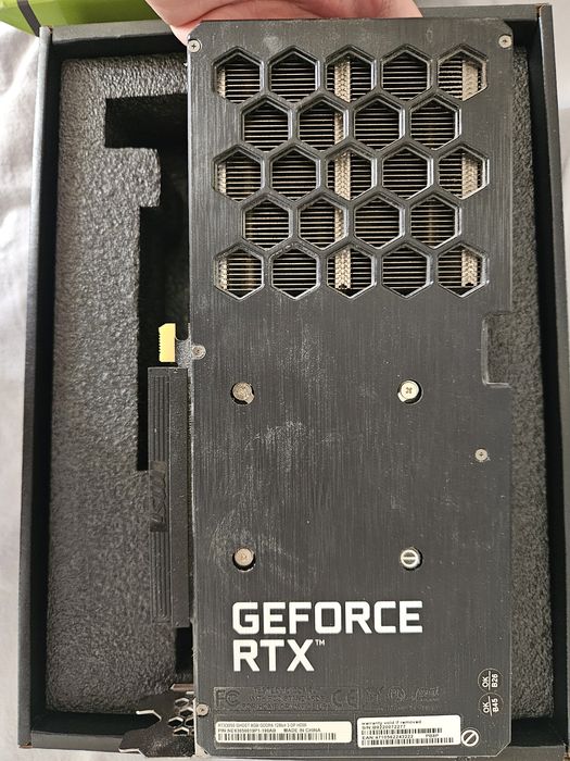 Продавам видеокарта Gainward GeForce RTX 3050 (8GB GDDR6)