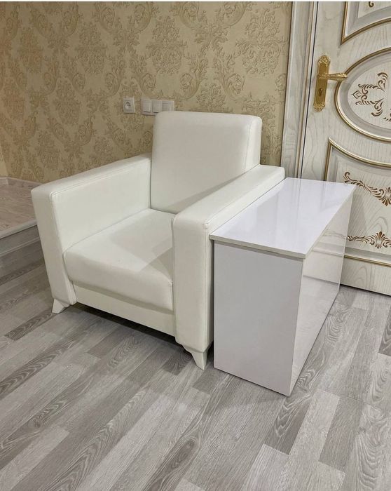 Аренда  кресло . Прокат кресло . Аренда кресло. Диван.Стол стул .Ширма