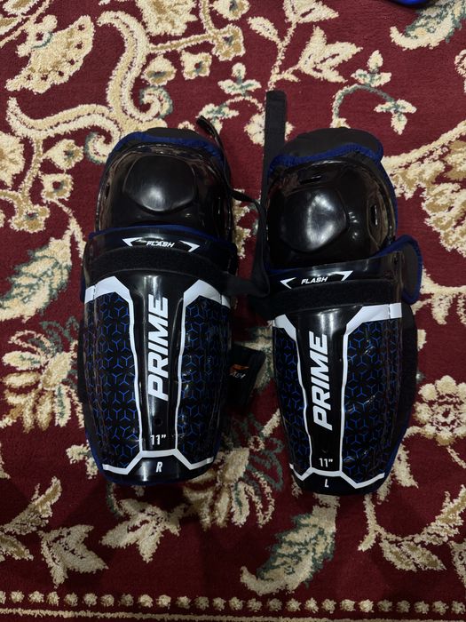 Продается хоккейная форма на рост 140-155!