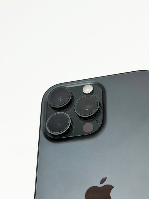 НОВ! Apple iPhone 16 Pro Max Black Titanium 256ГБ