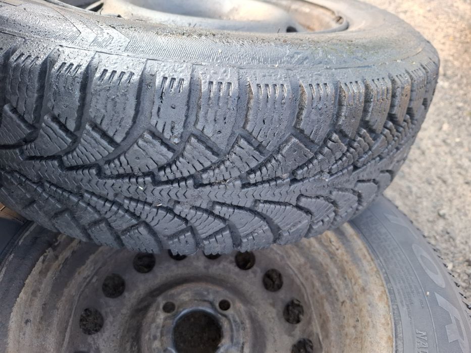 Vand 2 roti R 13 opel vw polo au anvelope 175 70 13 kama m+s ca noi