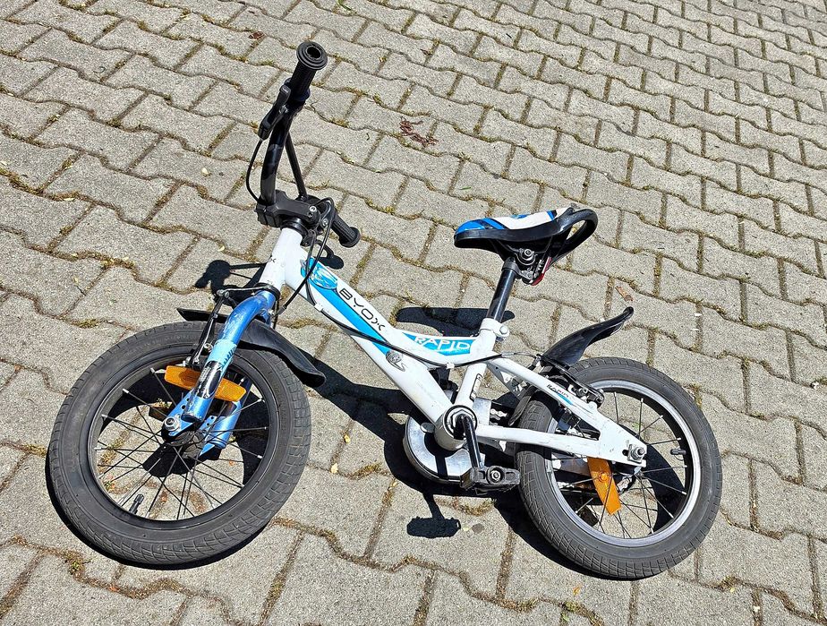 Продавам детско колело