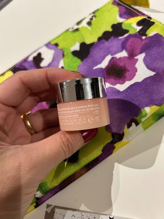 Set produse Clinique mini și pouch plus cadou primer Mac noi