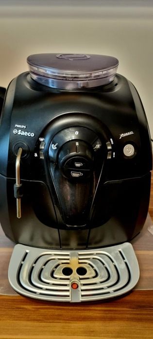 Expresor Philips Saeco XSmall HD8745