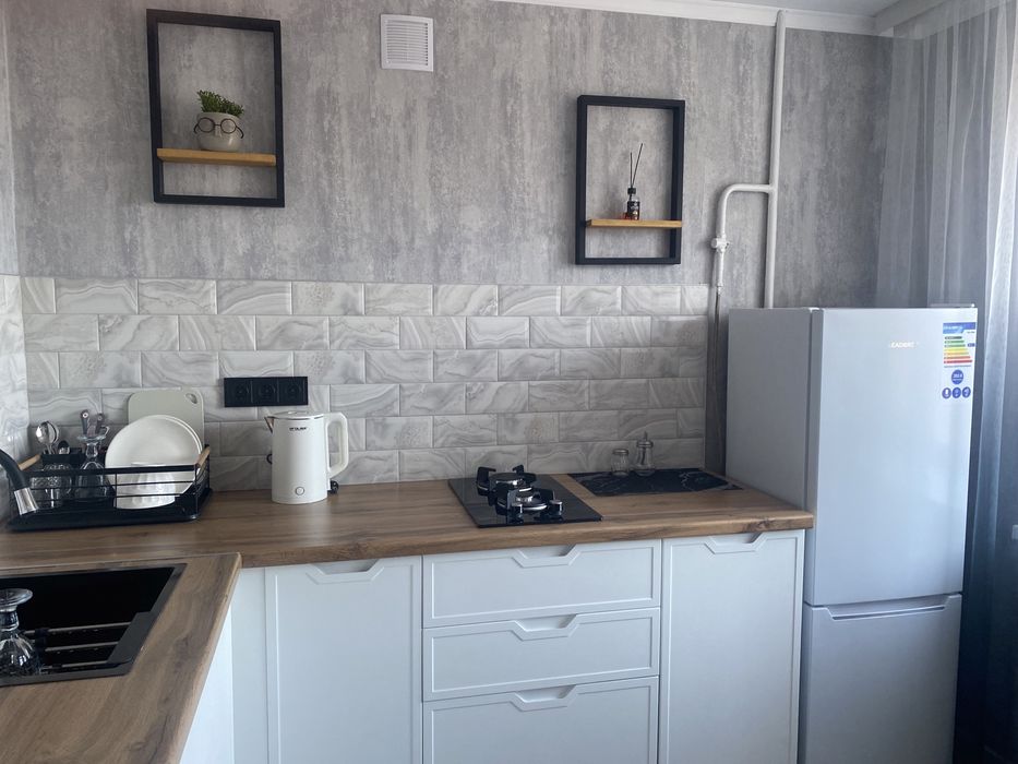 Сдам 1 ком , сутки .Центр