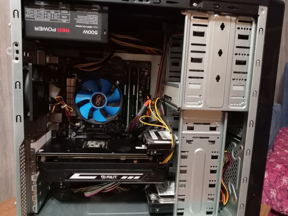 Продам Компьютер игровой
Характеристики:
Материнская плата : H-97 pl