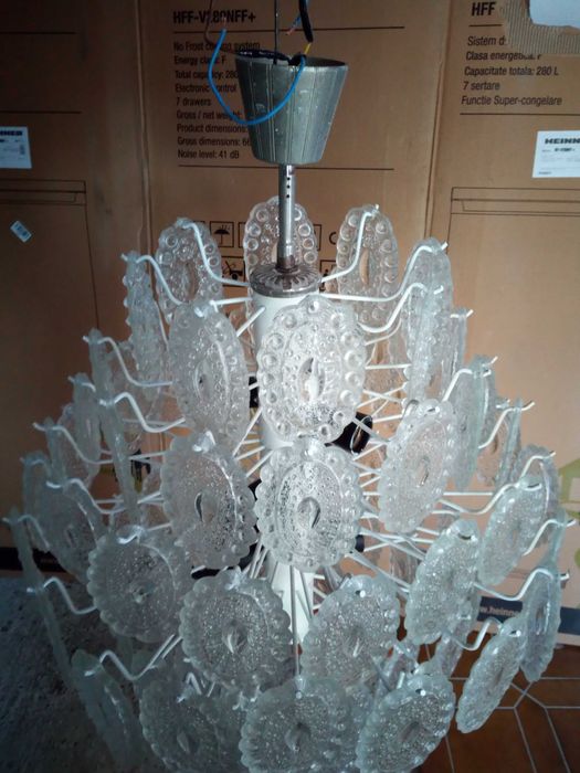 Lustra mare 75cm H / 55cm L , alb-transparent