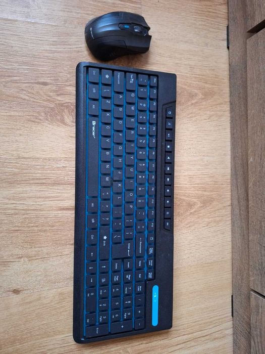 Vand tastatura si mouse wireless Tracer pentru gaming