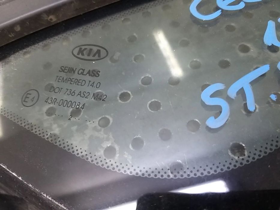 Geam mic lateral fix stanga fata kia ceed 2 jd 43r000084