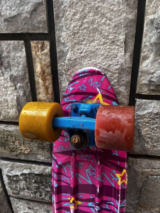 Детска тротинетка и пениборд