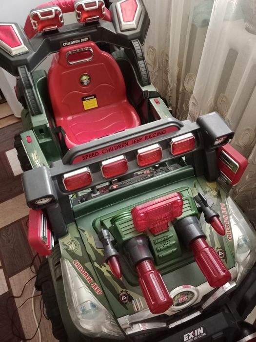 Продам детский электромобиль