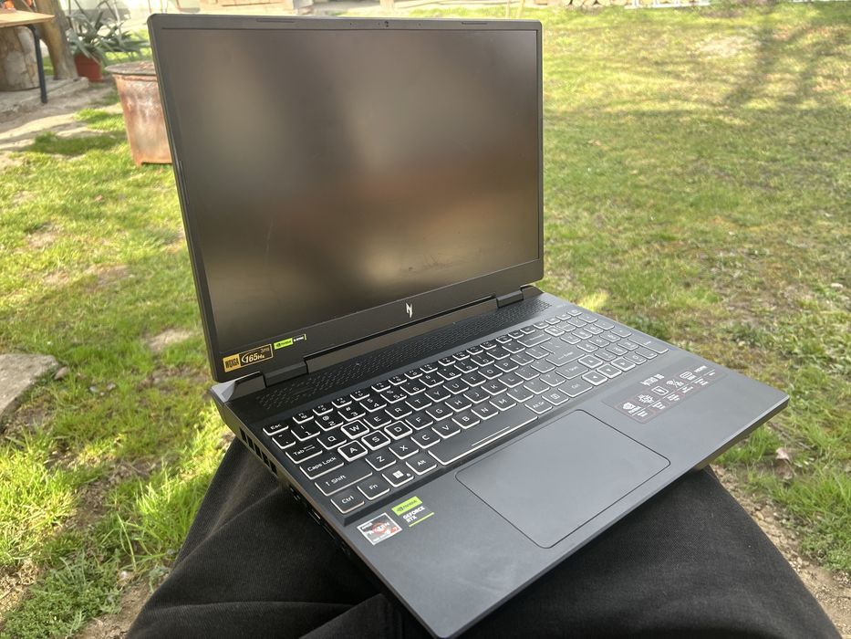 LaptopAcer Nitro video: Nvidia 4070 8GB GDDR5 Ram: 16 GB DDR5 pt piese
