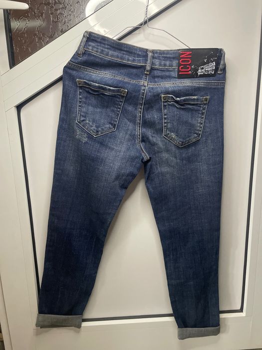 Дънки dsquared с размер