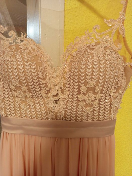 Рокля абитуриентска,ръст S за височина 157см.с обувки с ток 7см.