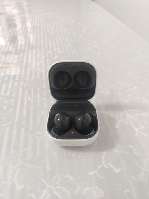 Продам Samsung galaxy buds 2