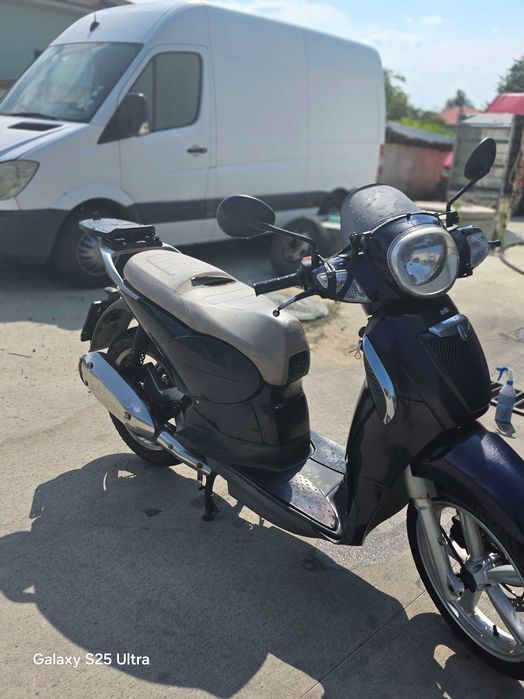 Aprilla Scarabeo 200i