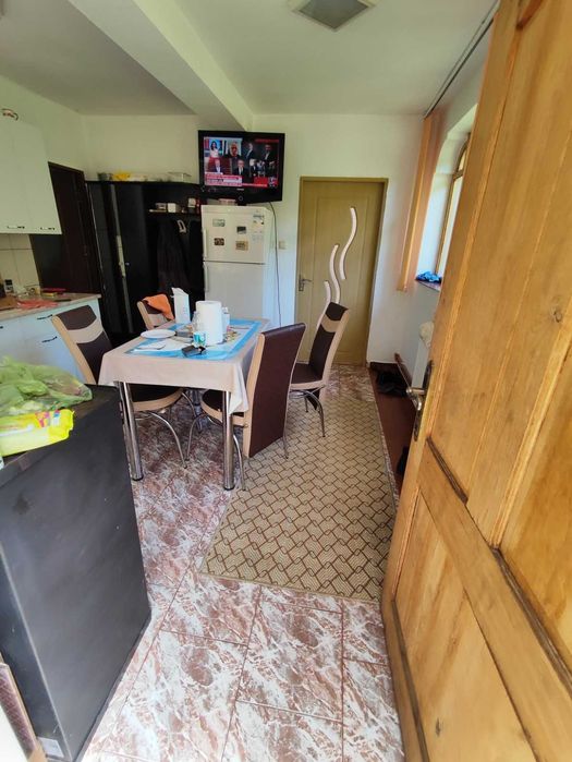 Casa cu 5 camere in Vulcana Băi, județul Dambovita