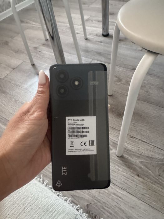 Продам новый телефон