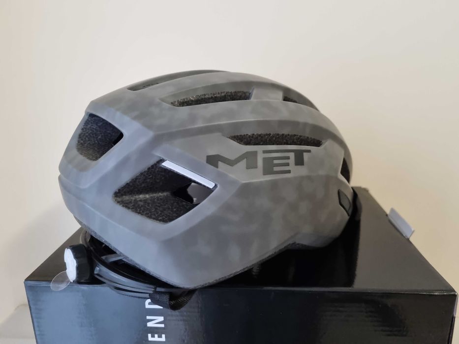 Каска за колоездене Met Allroad, размер L (58-61 см)