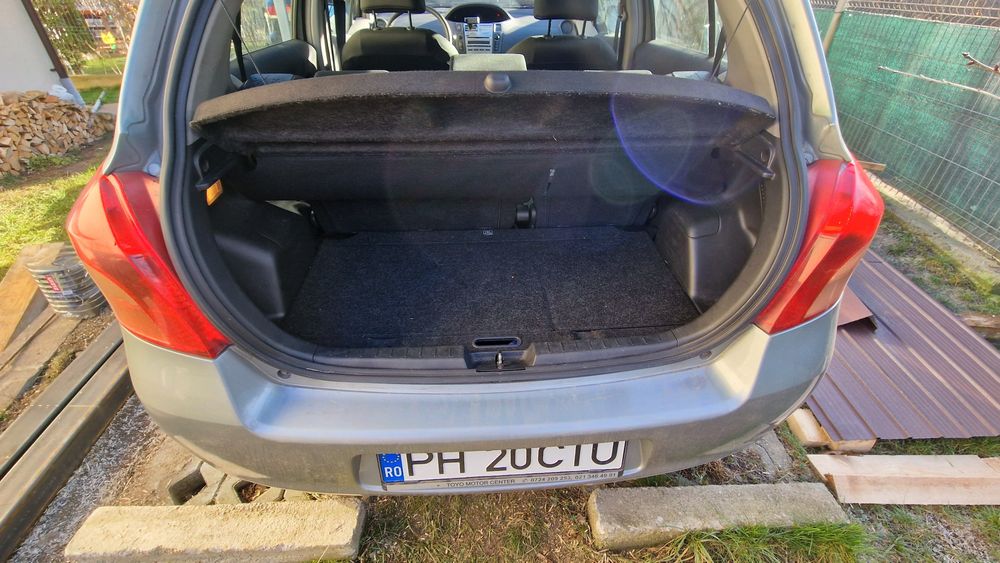 Toyota Yaris 2006 1.3 benzina 64kw/85 cai putere