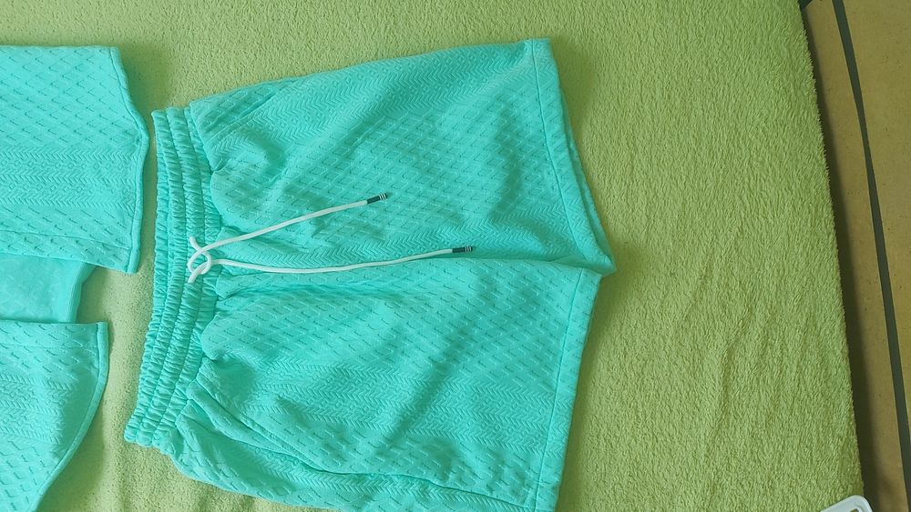 Тюркоазен екип. ЧИСТО НОВ