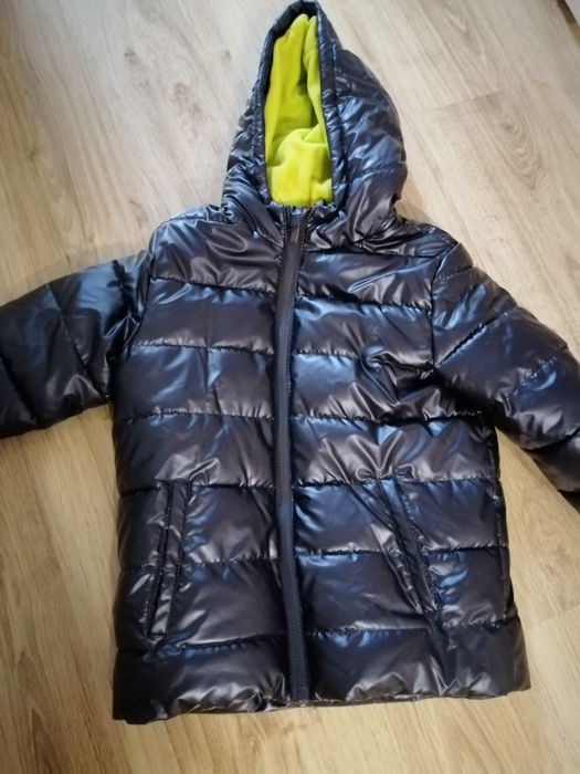 Продам куртки, комбез на мальчика.