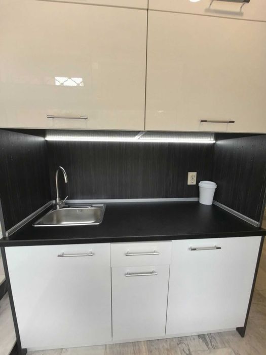 Продава се Офис в Пловдив, Център - 32 кв.м за 1965 €/кв.м - Снимка #8