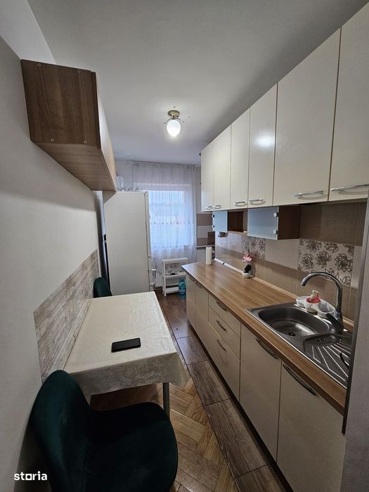 Chirie  Manastur 2 camere,2 balcoane inchise, parcare 500 euro/luna