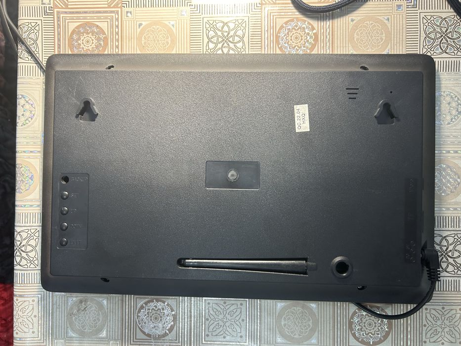 Продам часы электронные