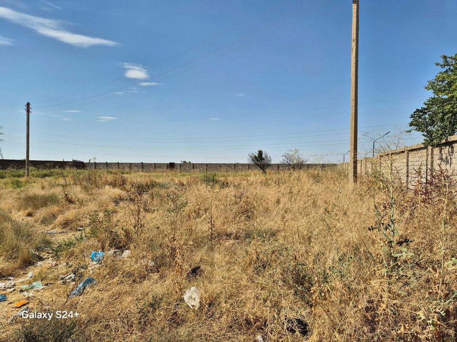 Кибрайский р-н! Про-ся 40-соток земельный участок  и.т.д